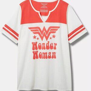 Wonder Woman Classic Fit Notch Neck Varsity Tee